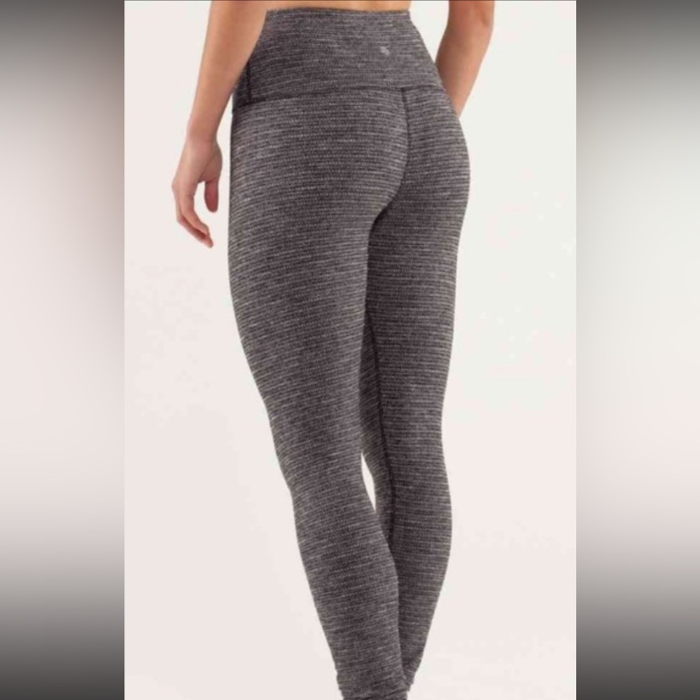 Lululemon Wunder Under Grey Leggings Size 4 Great Condition